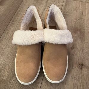 🤎 Gianni Bini Fur-Lined Leather Booties – Beige/Tan – Women’s 7.5M